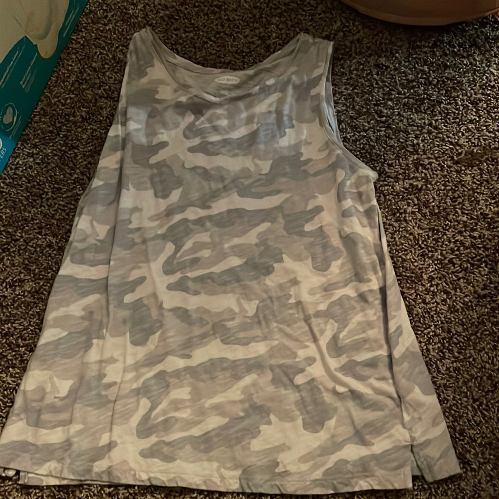 camo tank
